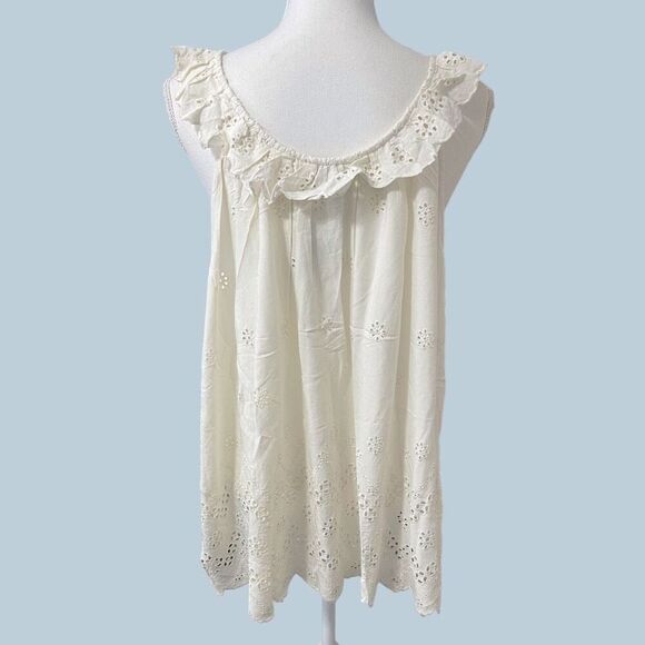 Torrid Ivory Eyelet Ruffle Tie Front Tank Top Sz 2X - Picture 8 of 11